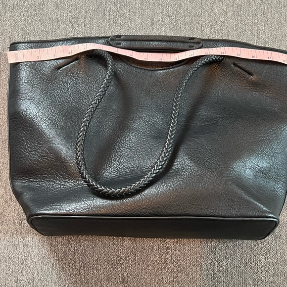 Deux Lux Woven Handle Black Tote Bag - Picture 4 of 11